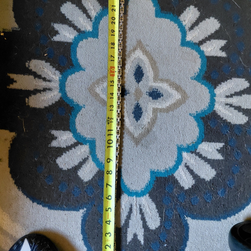 Bold Two-Tone Chain Necklace - Picture 4 of 4